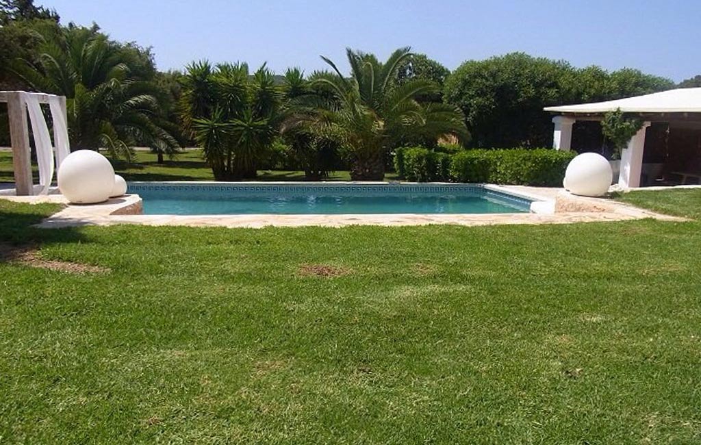 Rental of private luxury villas in Ibiza. Villa Can Yuki. VIP services in Ibiza. Consulting Services Ibiza-9