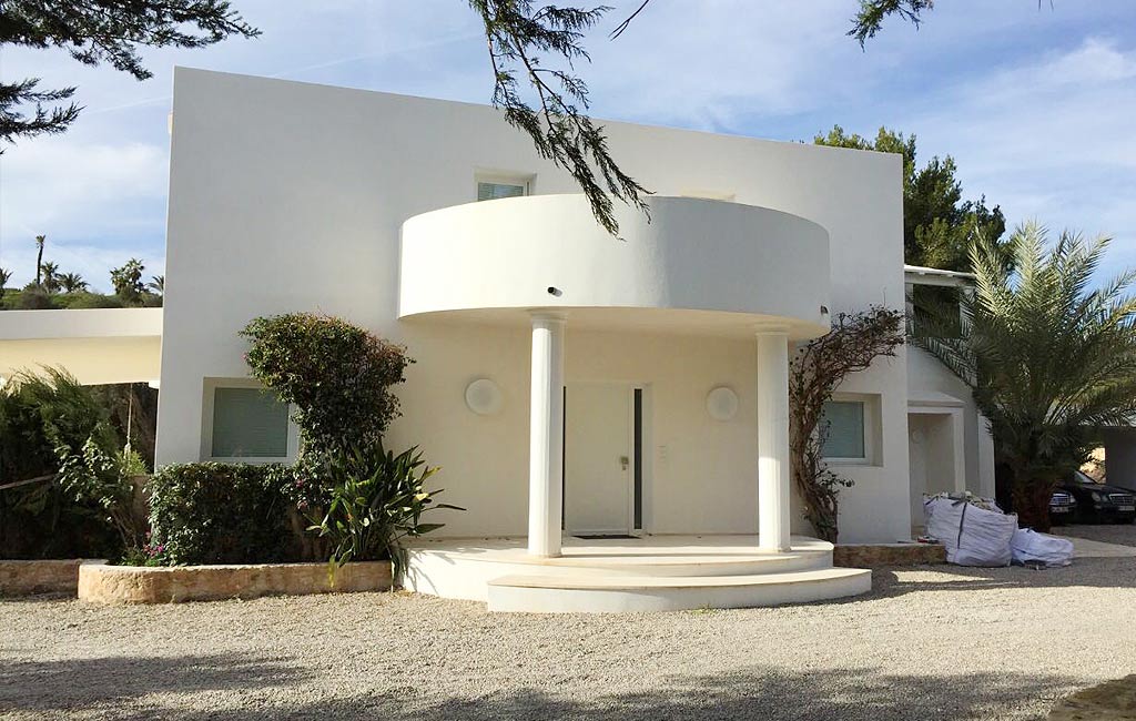 Rental of private luxury villas in Ibiza. Villa Can Yuki. VIP services in Ibiza. Consulting Services Ibiza-5
