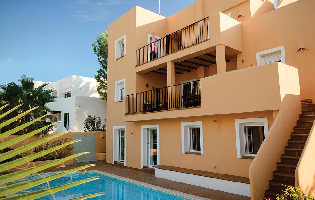 Rental of private luxury villas in Ibiza. Villa Mercedes. VIP services in Ibiza. Consulting Services Ibiza-12