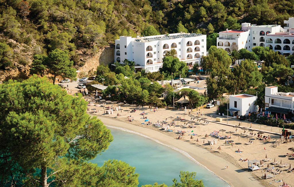 Rental of private luxury villas in Ibiza. Villa Mercedes. VIP services in Ibiza. Consulting Services Ibiza-2