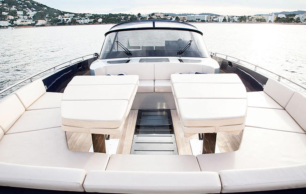 rental of luxury yachts and sailing yachts in Ibiza. VIP services Ibiza. consulting services ibiza-4