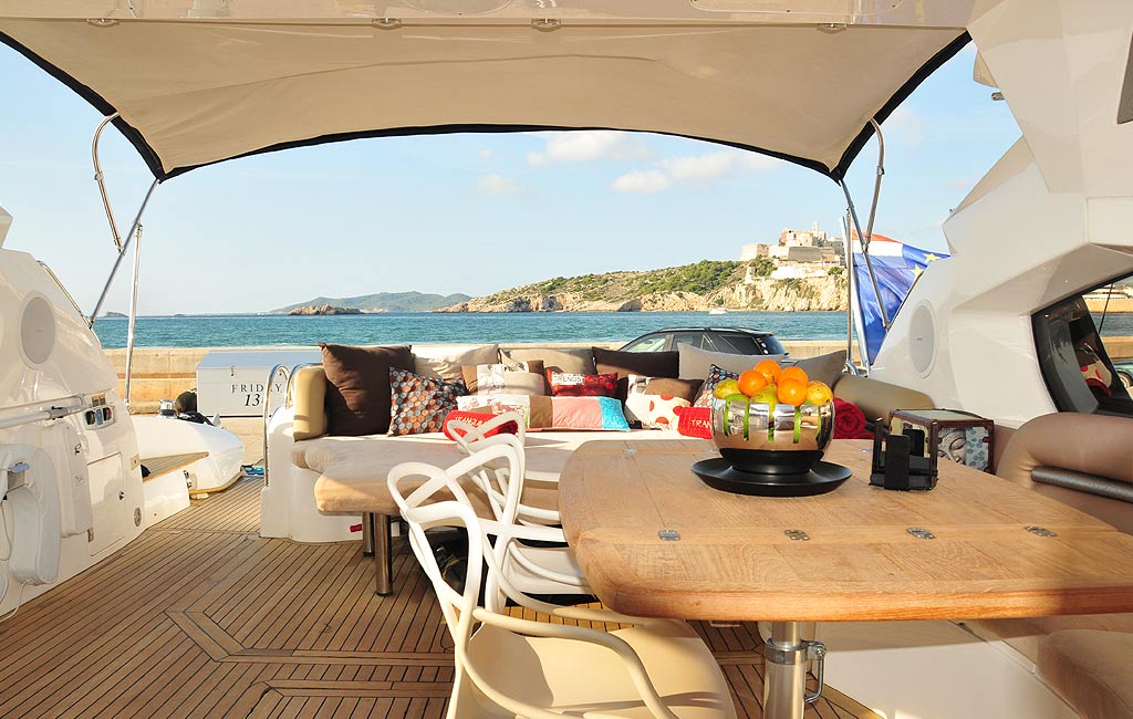 rental of luxury yachts and sailing yachts in Ibiza. VIP services Ibiza. consulting services ibiza-4