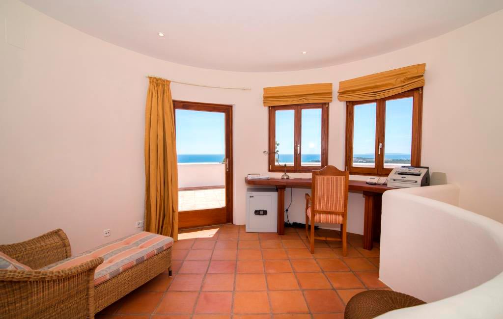 Sale of private luxury villas in Ibiza. Villa cala_lenya. VIP services in Ibiza. Consulting Services Ibiza-12