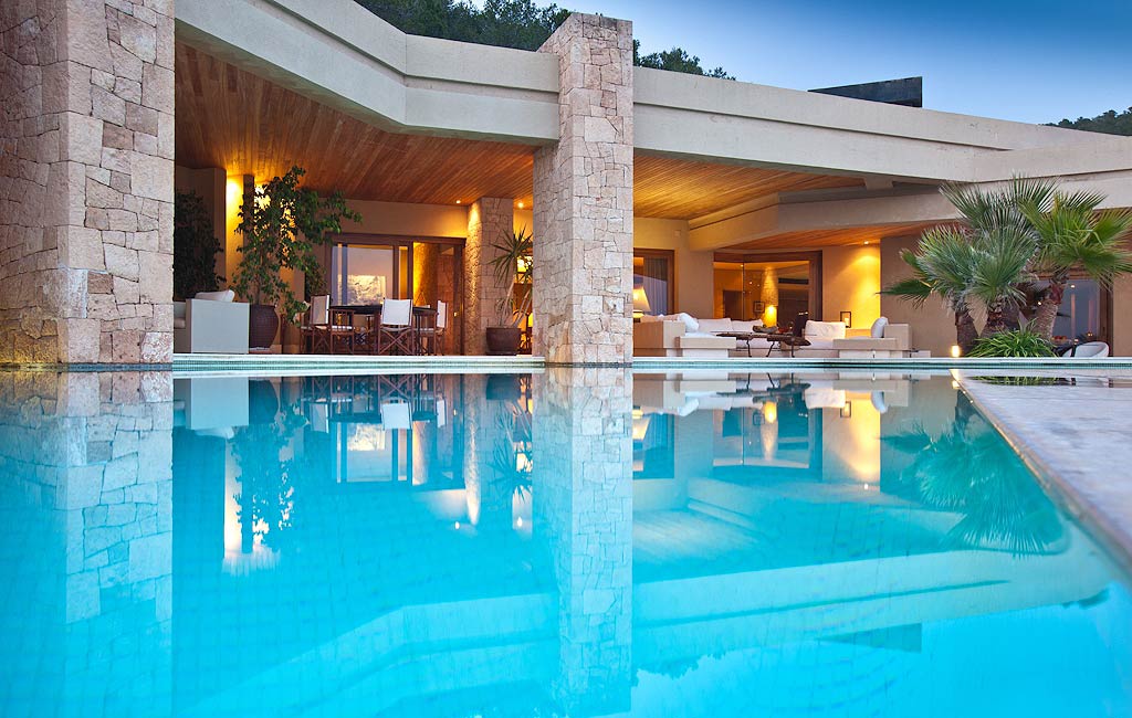 Rental of private luxury villas in Ibiza. Villa Isabelina. VIP services in Ibiza. Consulting Services Ibiza-4